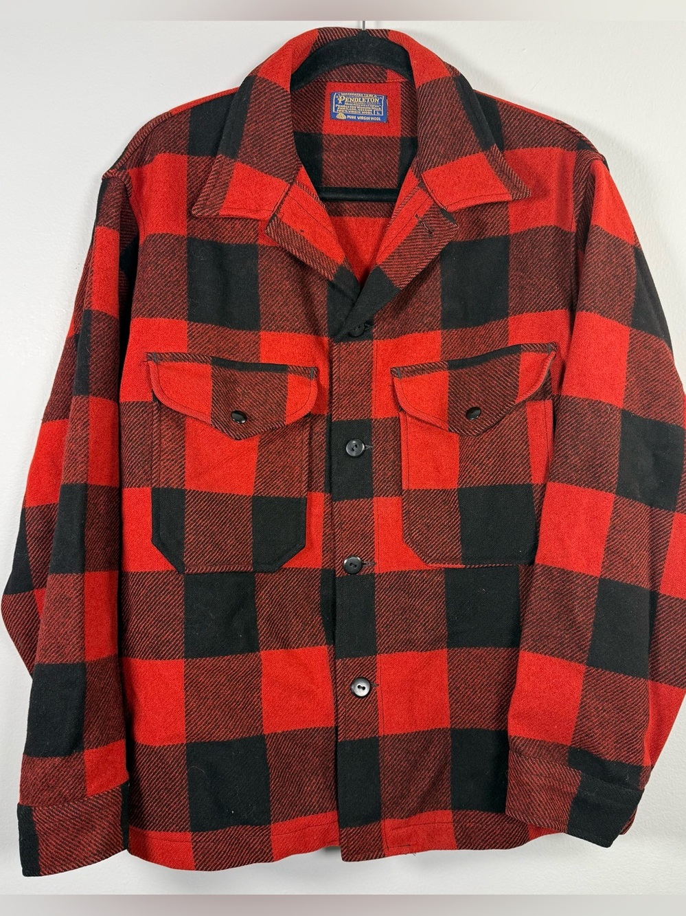 VTG Pendleton Mens L Red Black Plaid Flannel Thick Wool Button Up Jacket Shacket